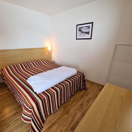 Grand Appartement Meuble La Foux D'Allos T3 6 A 8 Personnes Luaran gambar