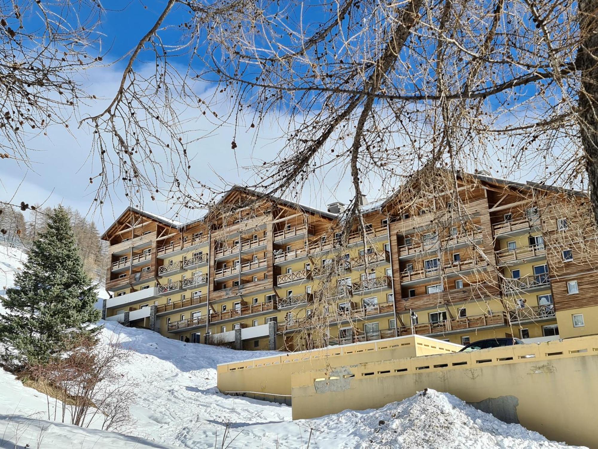 Grand Appartement Meuble La Foux D'Allos T3 6 A 8 Personnes Luaran gambar